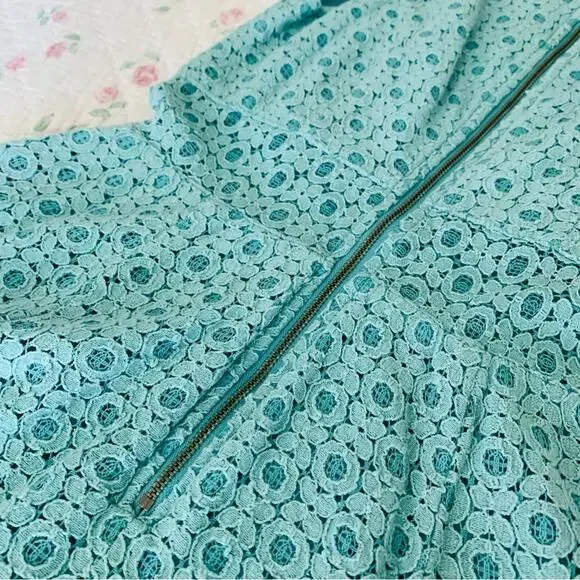 Mudd | lace short sleeve dress size small with see-through midriff tiffany blue - Picture 4 of 6